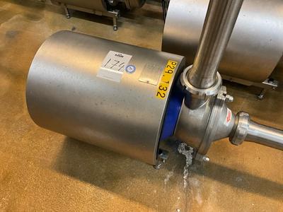 Översiktsbild av 2007 Alfa Laval pump (3x)
